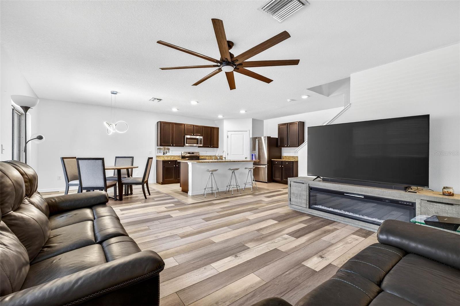 SILVERADO RANCH SUB - Residential