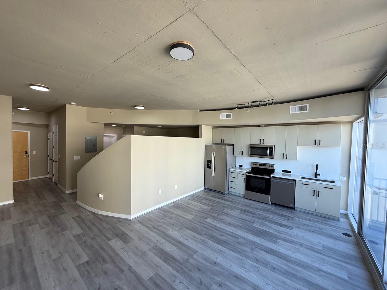 155 S COURT AVENUE 1506