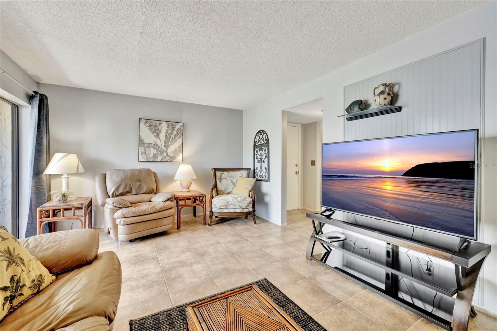 BAY OAKS - Residential