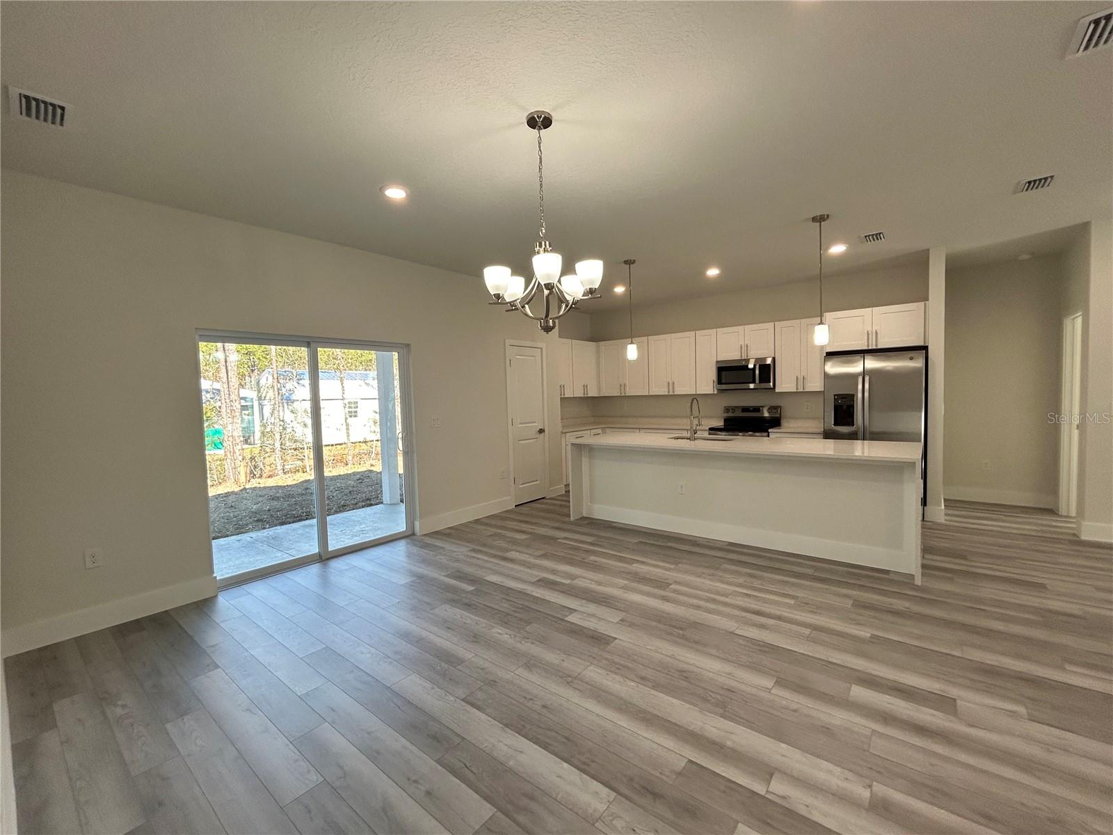 CITRUS SPGS UNIT 08 - Residential Lease