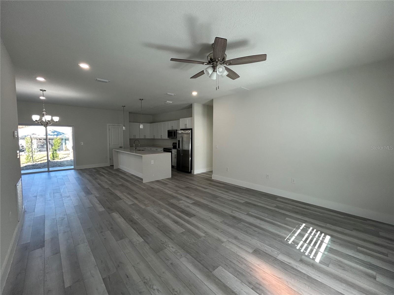 CITRUS SPGS UNIT 08 - Residential Lease