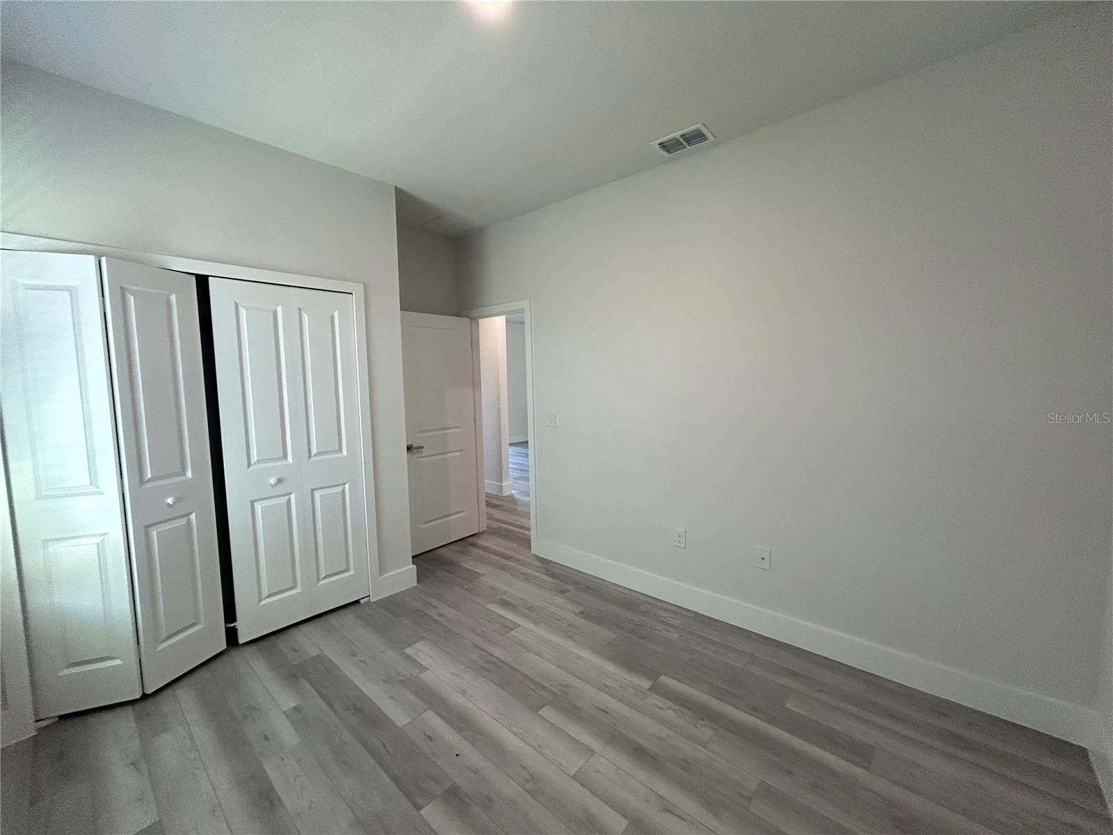 CITRUS SPGS UNIT 08 - Residential Lease