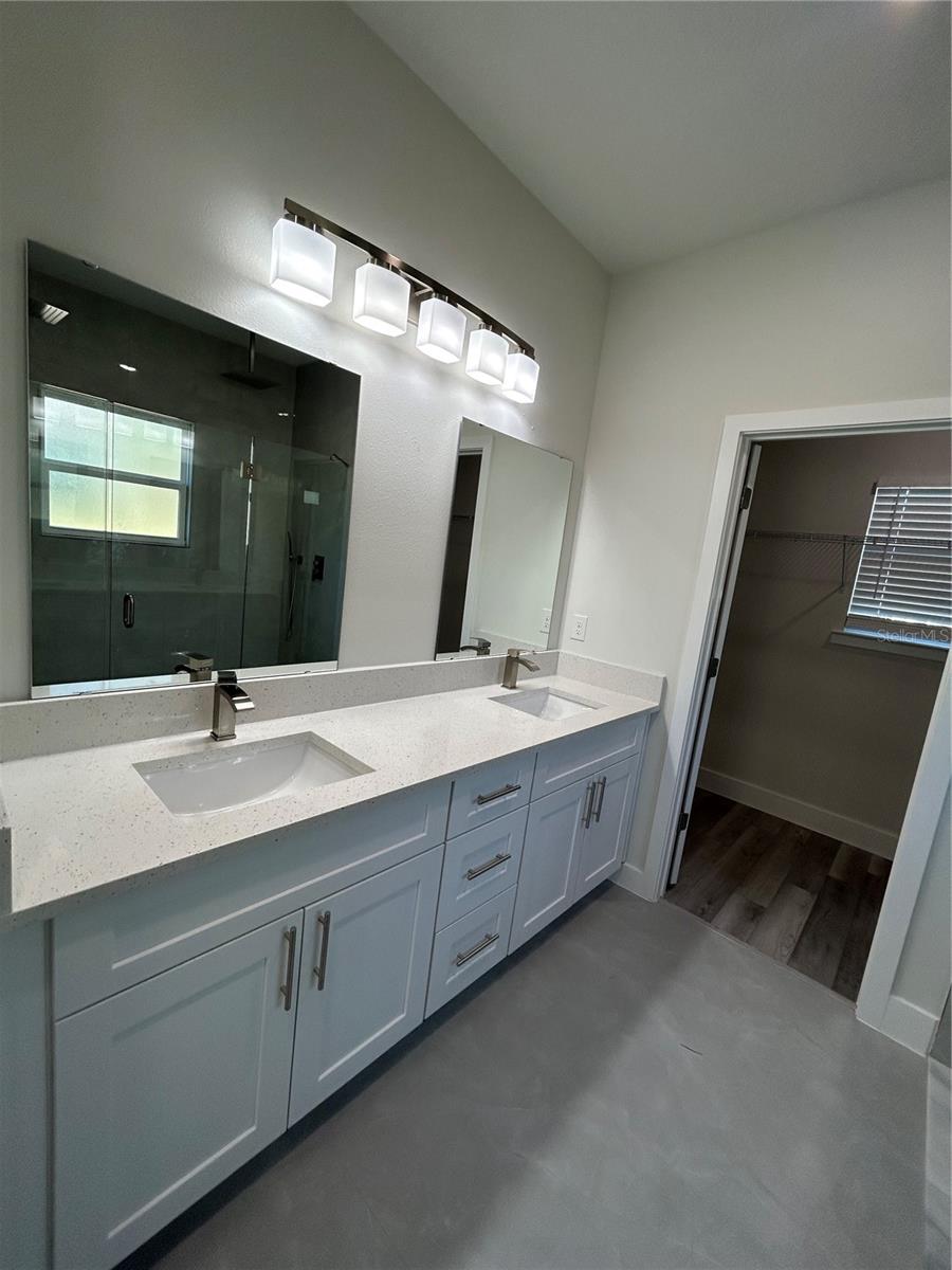 CITRUS SPGS UNIT 08 - Residential Lease