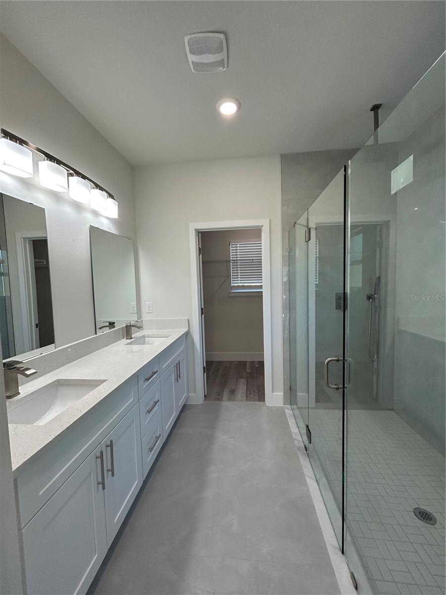 CITRUS SPGS UNIT 08 - Residential Lease