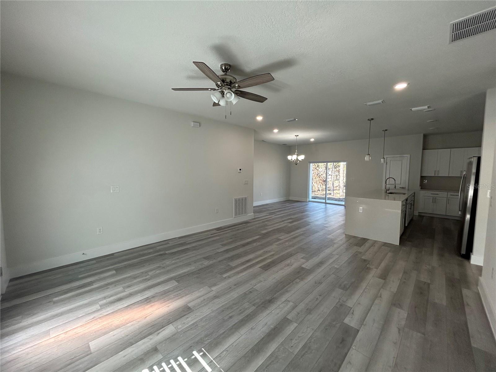 CITRUS SPGS UNIT 08 - Residential Lease