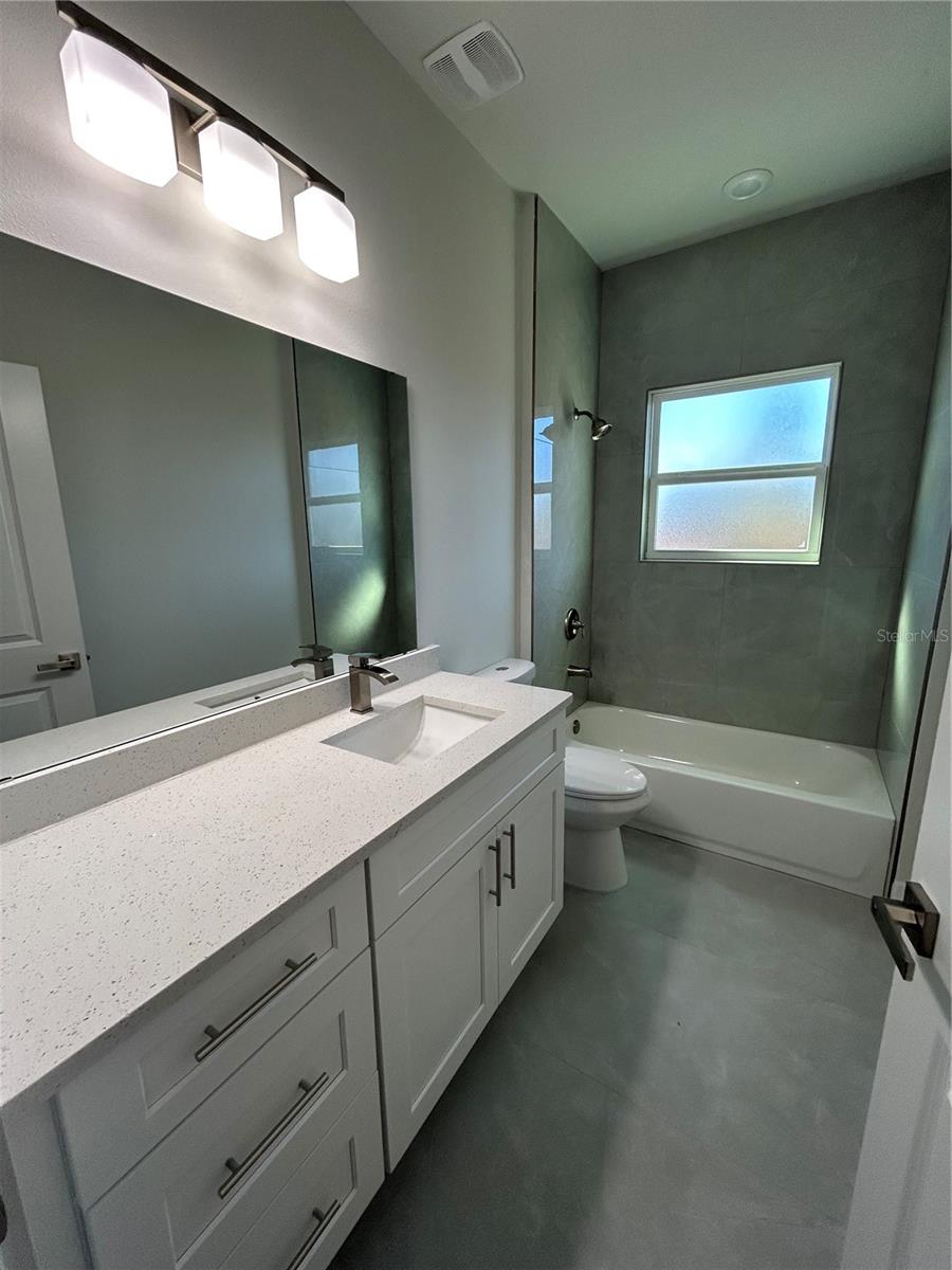 CITRUS SPGS UNIT 08 - Residential Lease