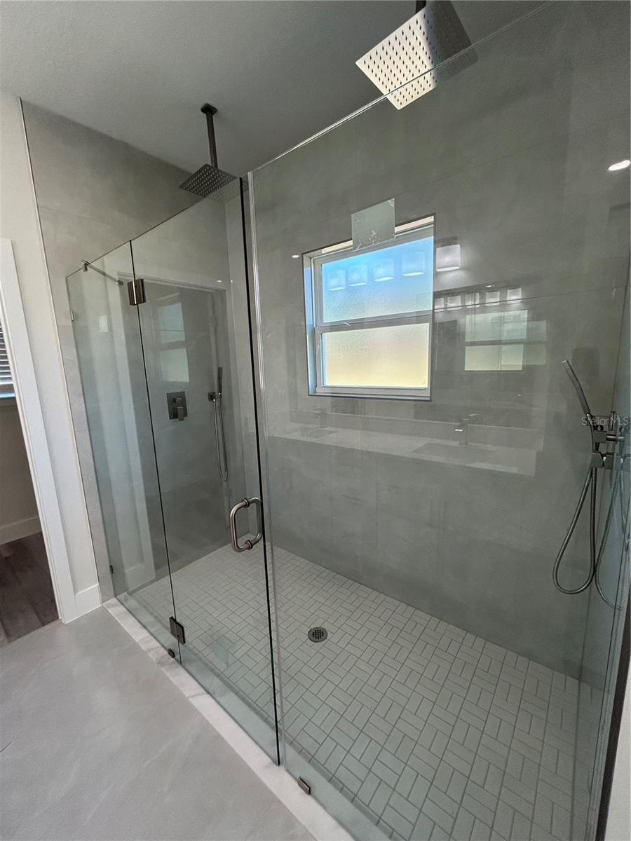 CITRUS SPGS UNIT 08 - Residential Lease