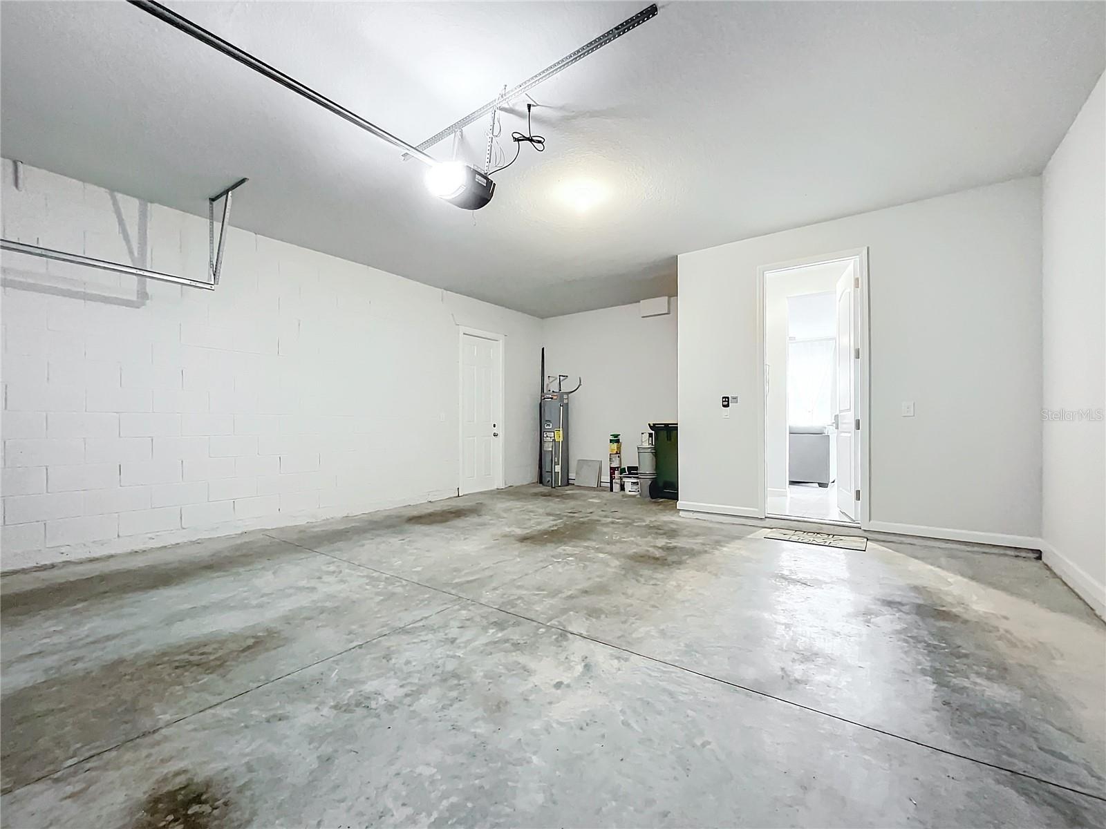 SEASONS/PK HILL - Residential Lease