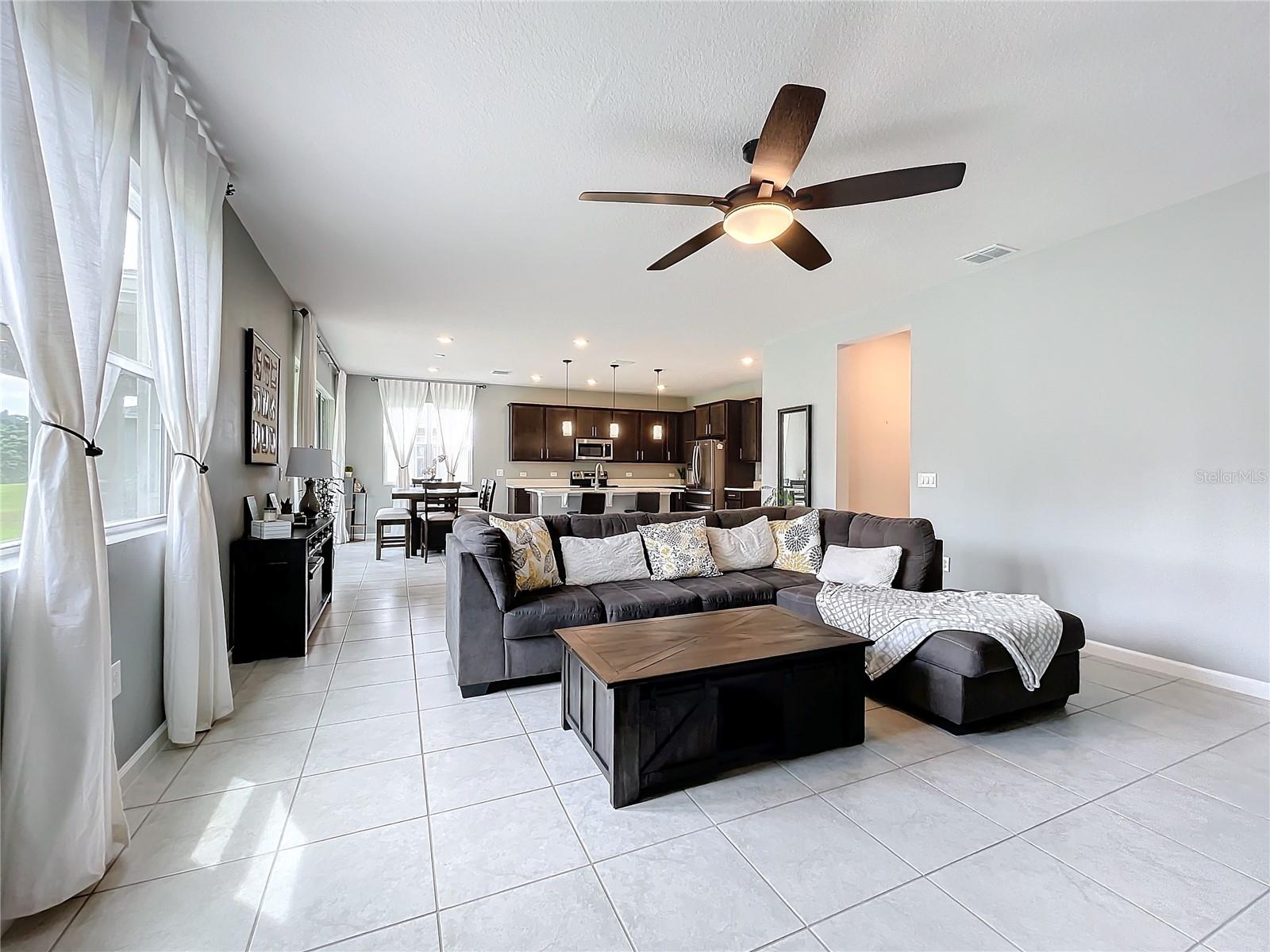 SEASONS/PK HILL - Residential Lease