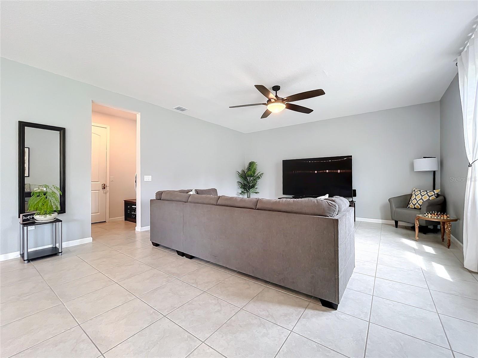 SEASONS/PK HILL - Residential Lease