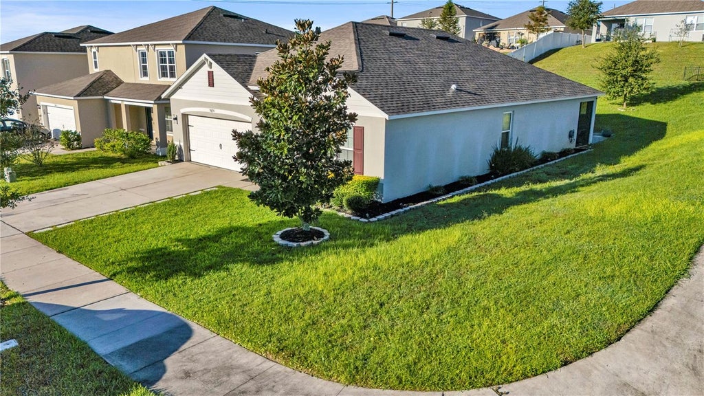 Photo of 9691 Black Walnut Drive, Clermont, FL 34715 (MLS # S5159600)
