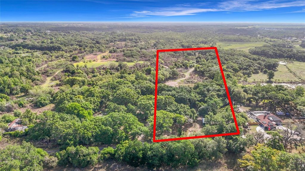 Photo of 7607 Williams Road, Seffner, FL 33584 (MLS # TB8494108)