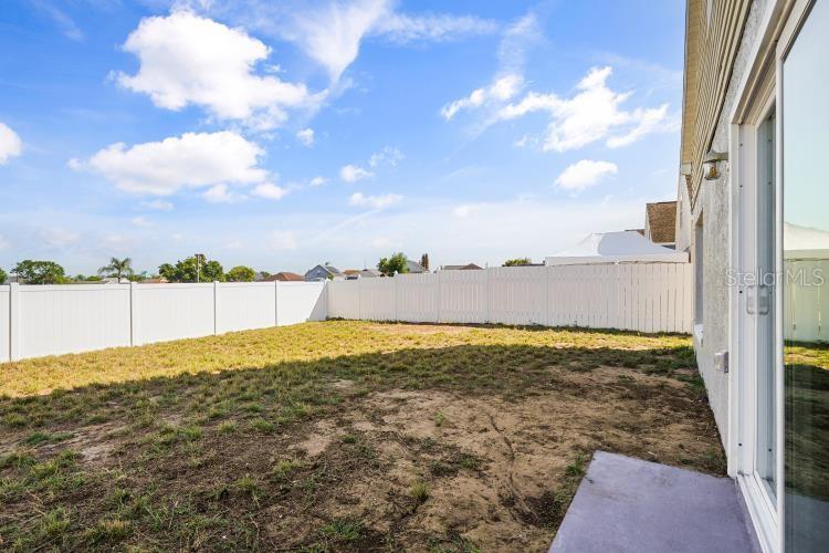 ROYAL RIDGE PH 01 - Residential