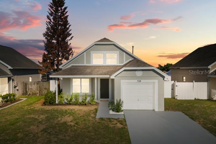 ROYAL RIDGE PH 01 - Residential