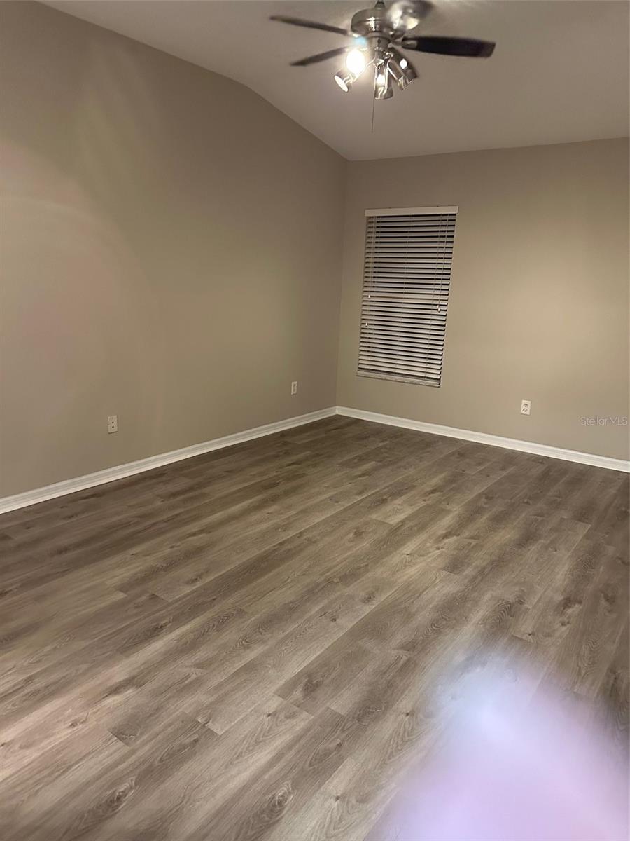 FISHHAWK RANCH TWNHMS PH - Residential Lease