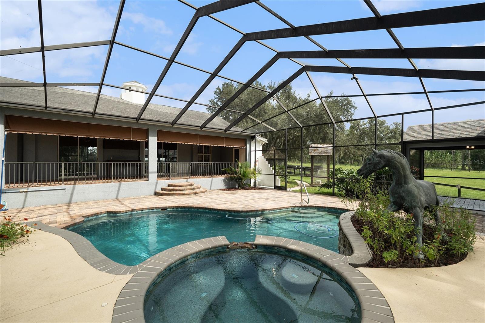 ACREAGE - Residential