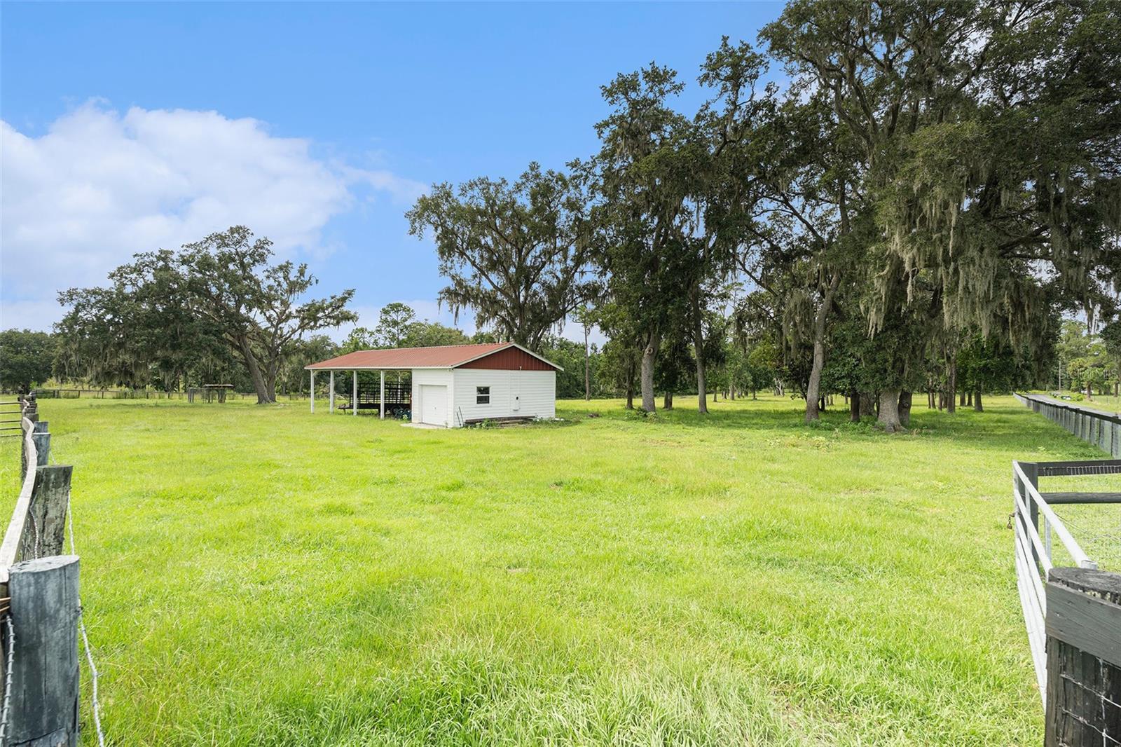 ACREAGE - Residential