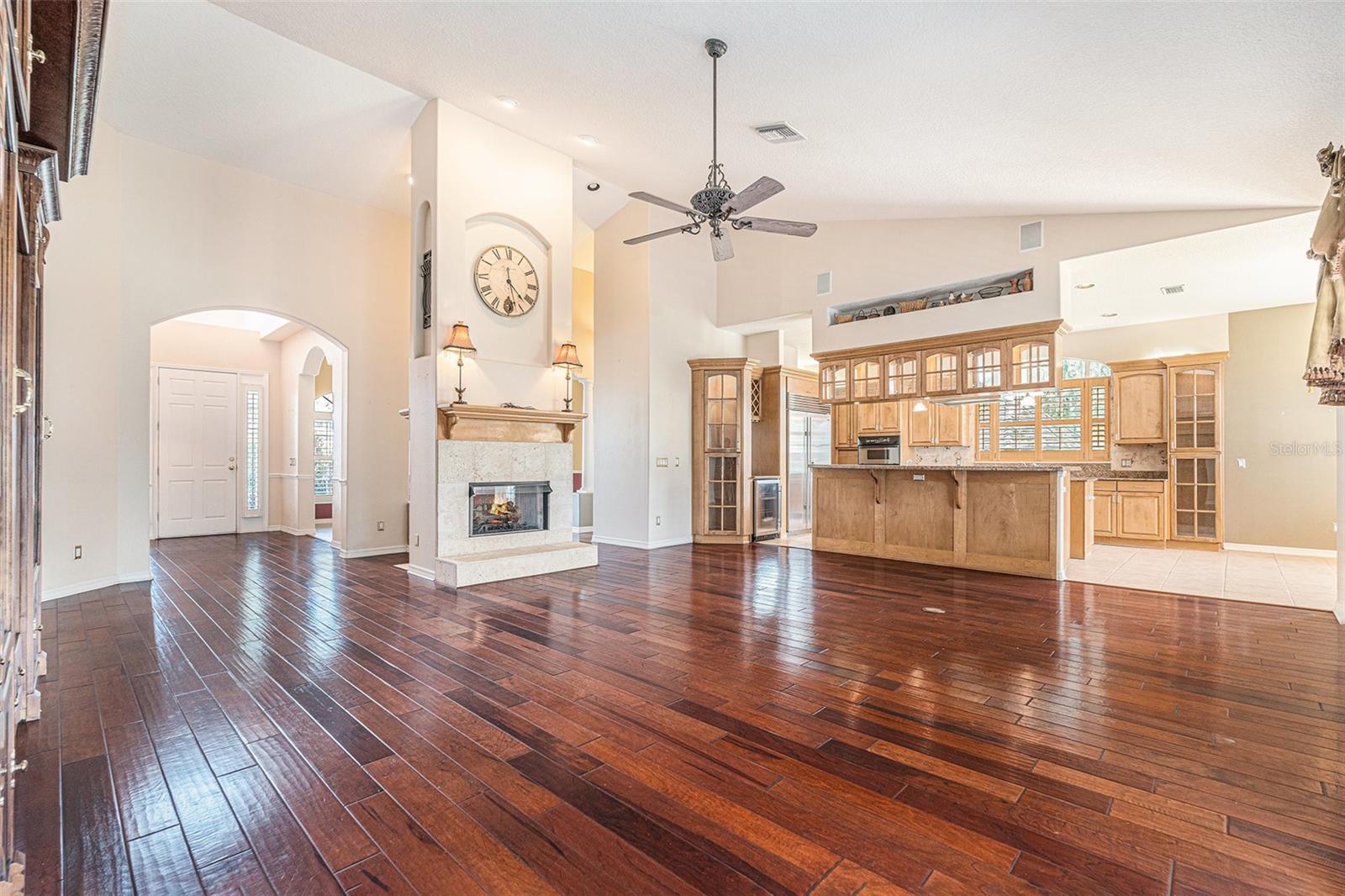 ACREAGE - Residential