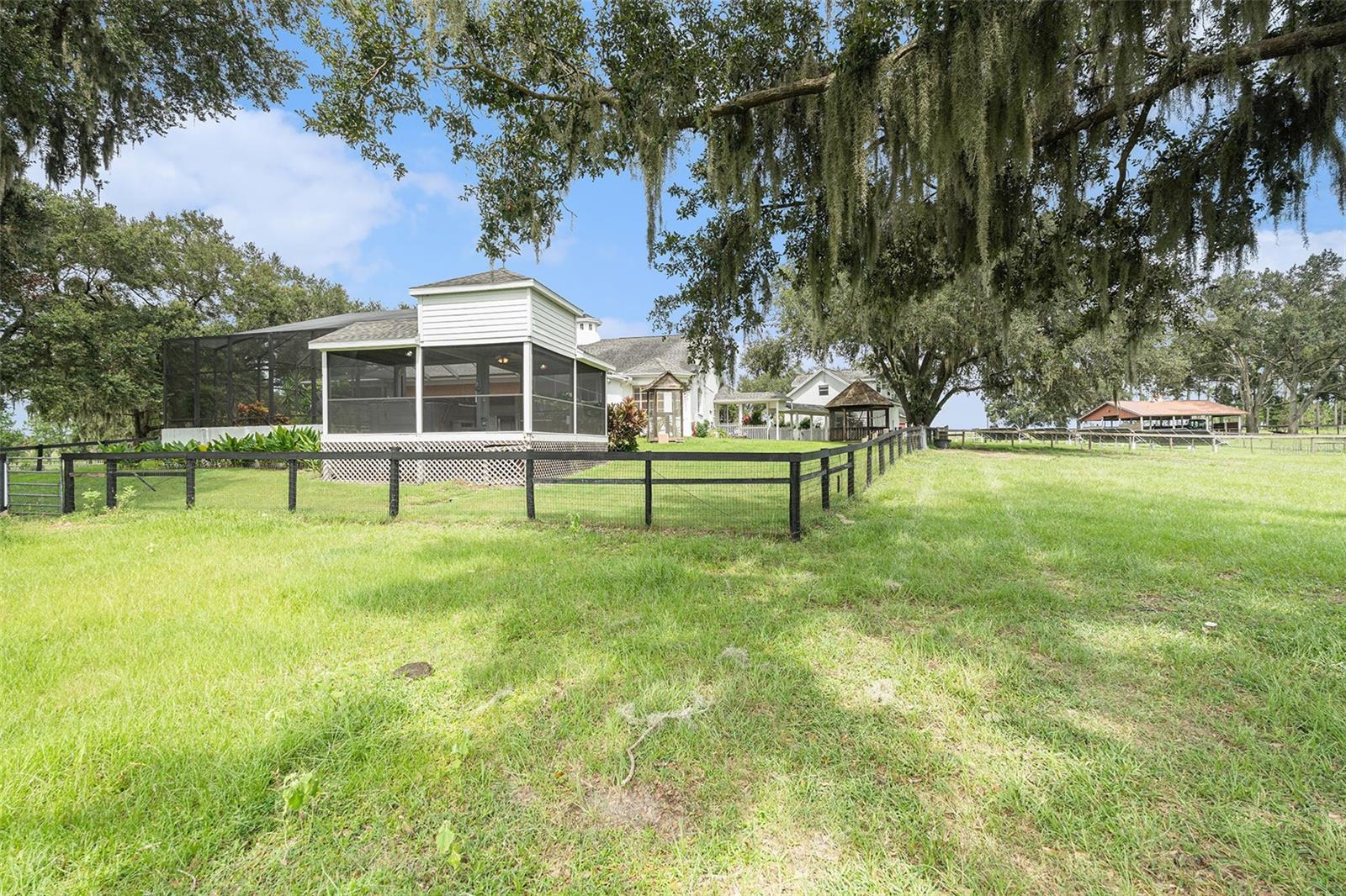 ACREAGE - Residential