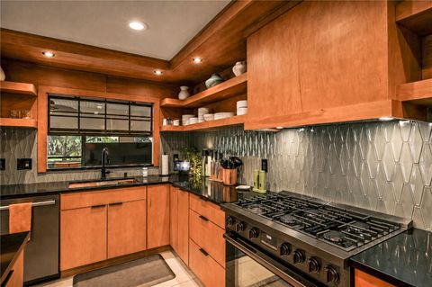 Tiny photo for 5101 NW 80th Avenue Road, Ocala, FL 34482 (MLS # OM727631)