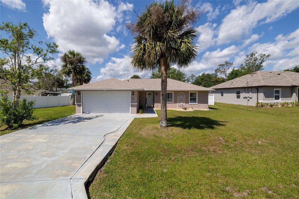 Photo of 22 Prospect Lane, Palm Coast, FL 32164 (MLS # FC318358)