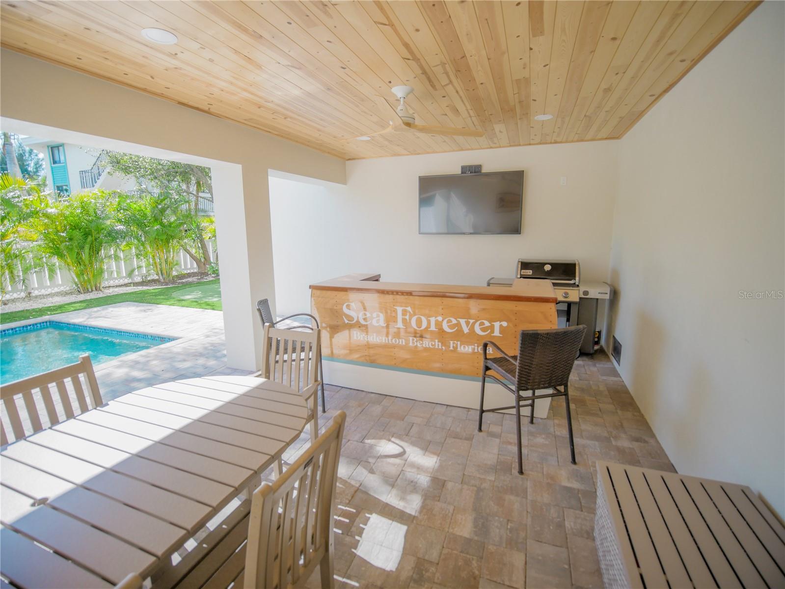 CRYSTAL BEACH - Residential