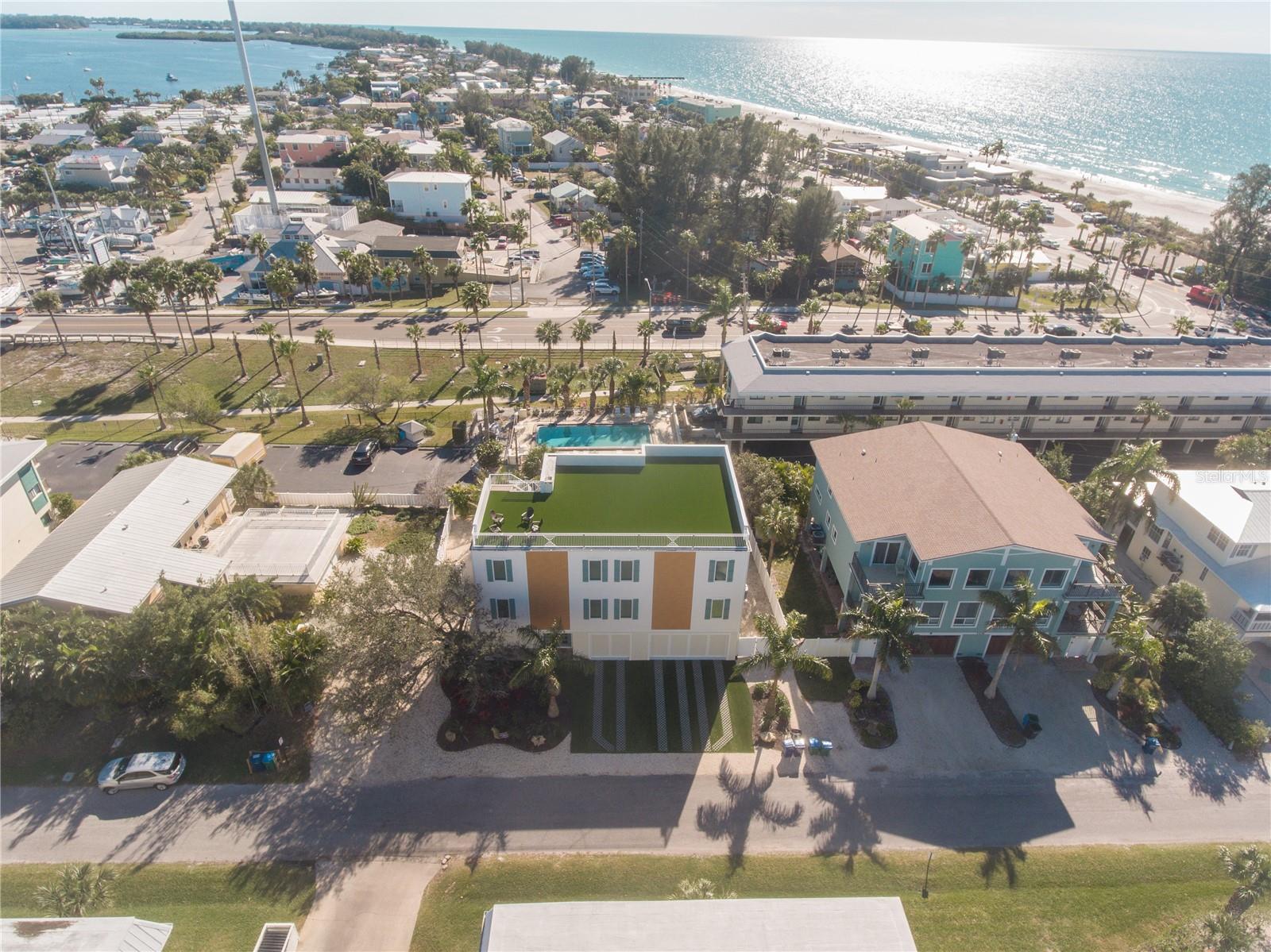 CRYSTAL BEACH - Residential
