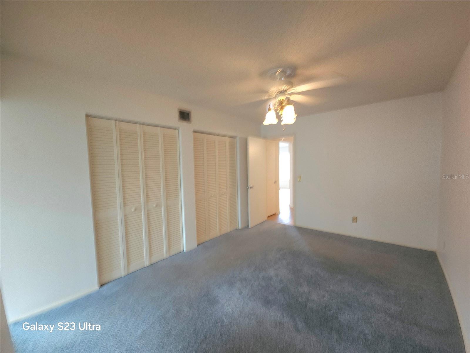 ON TOP OF THE WORLD - Residential Lease