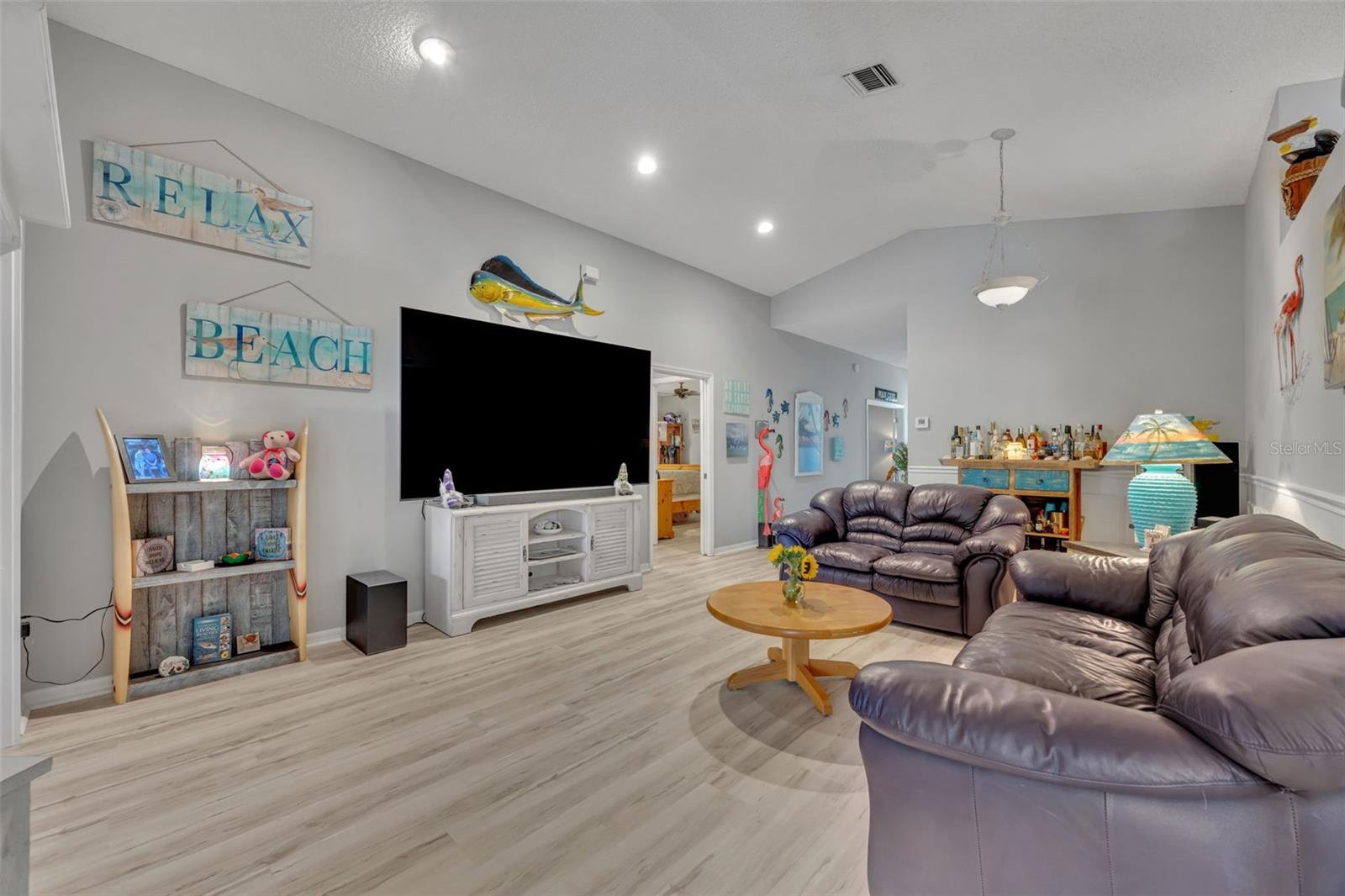 BAYMEADOWS MELBOURNE PH 02 REP TR F & G - Residential