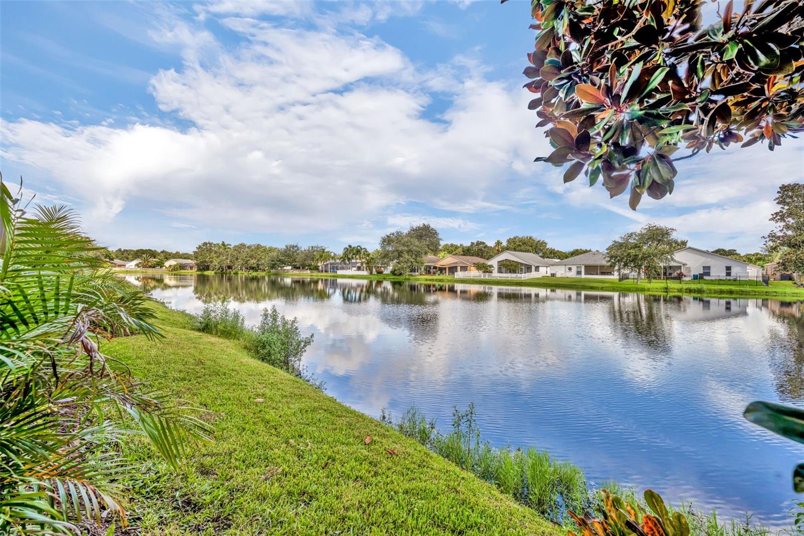 BAYMEADOWS MELBOURNE PH 02 REP TR F & G - Residential