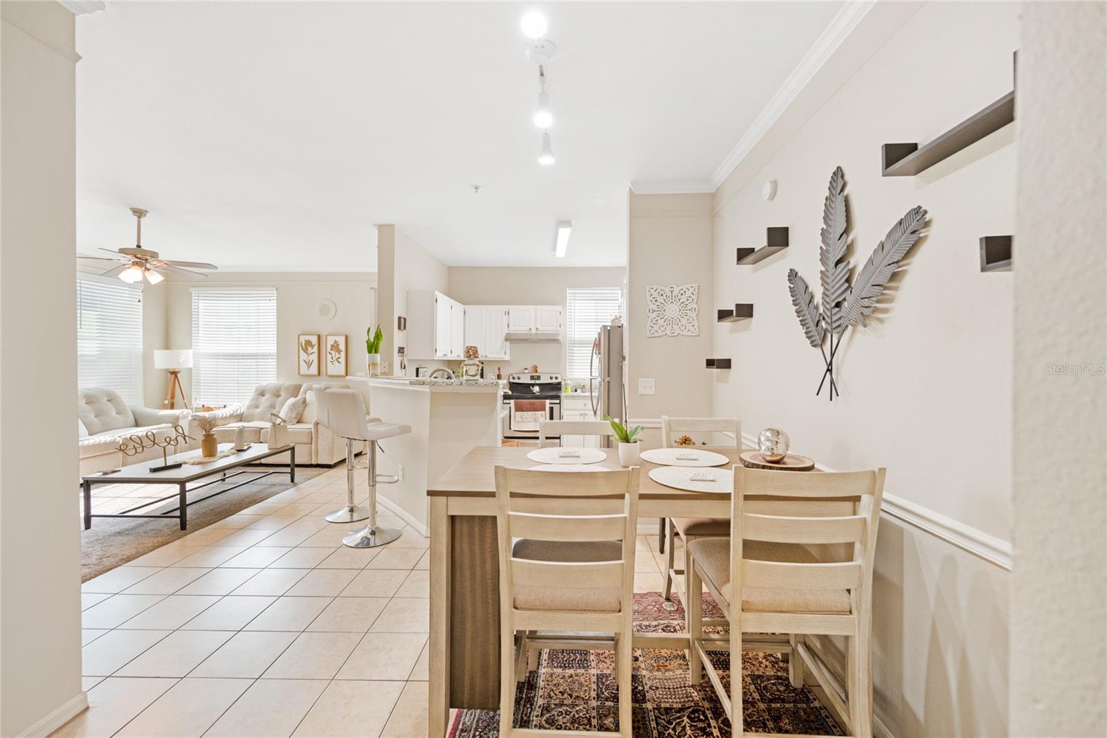 HAMPTONS/METROWEST BLDG 3 - Residential Lease