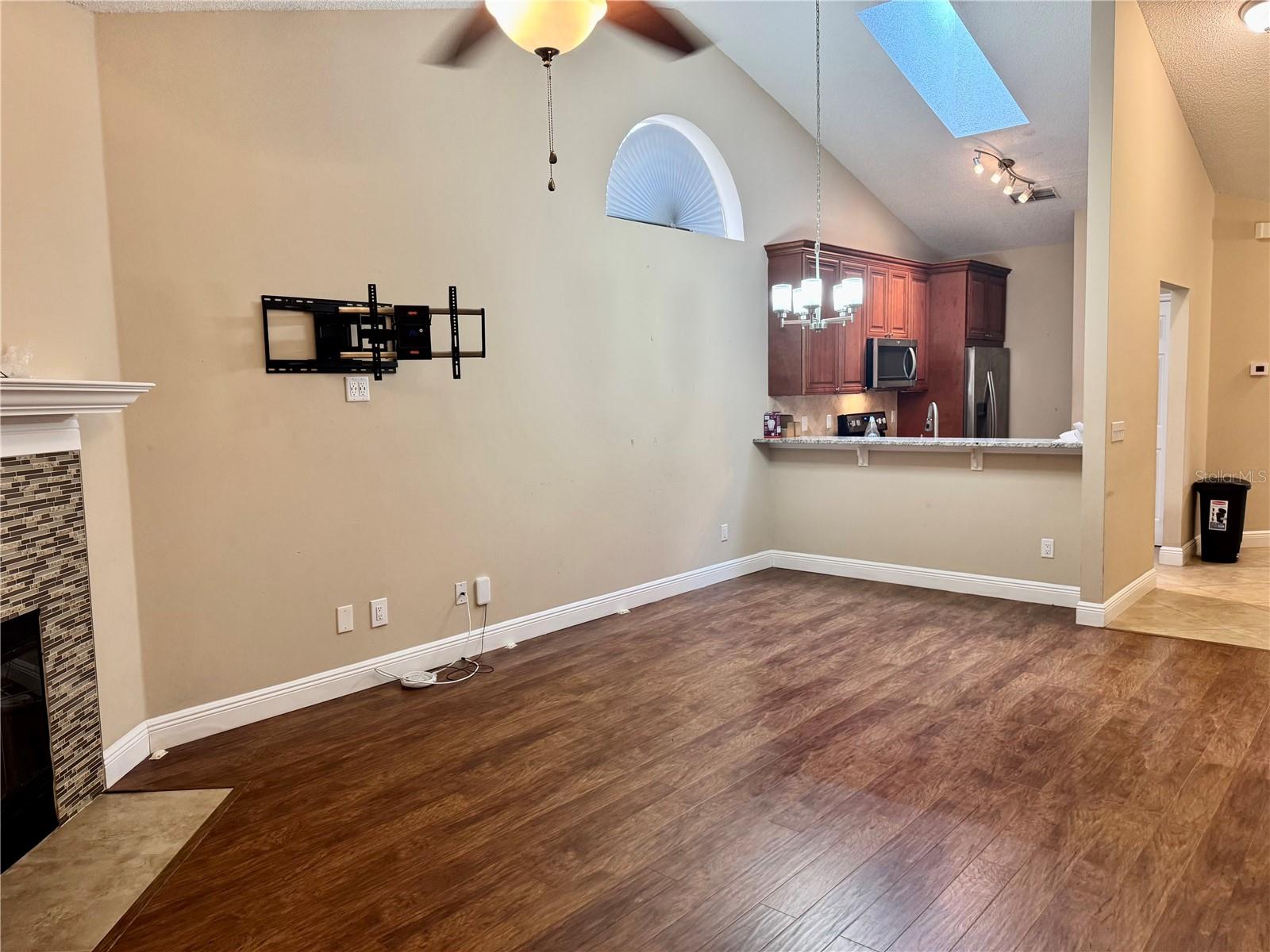 CHELSEA PARC - Residential