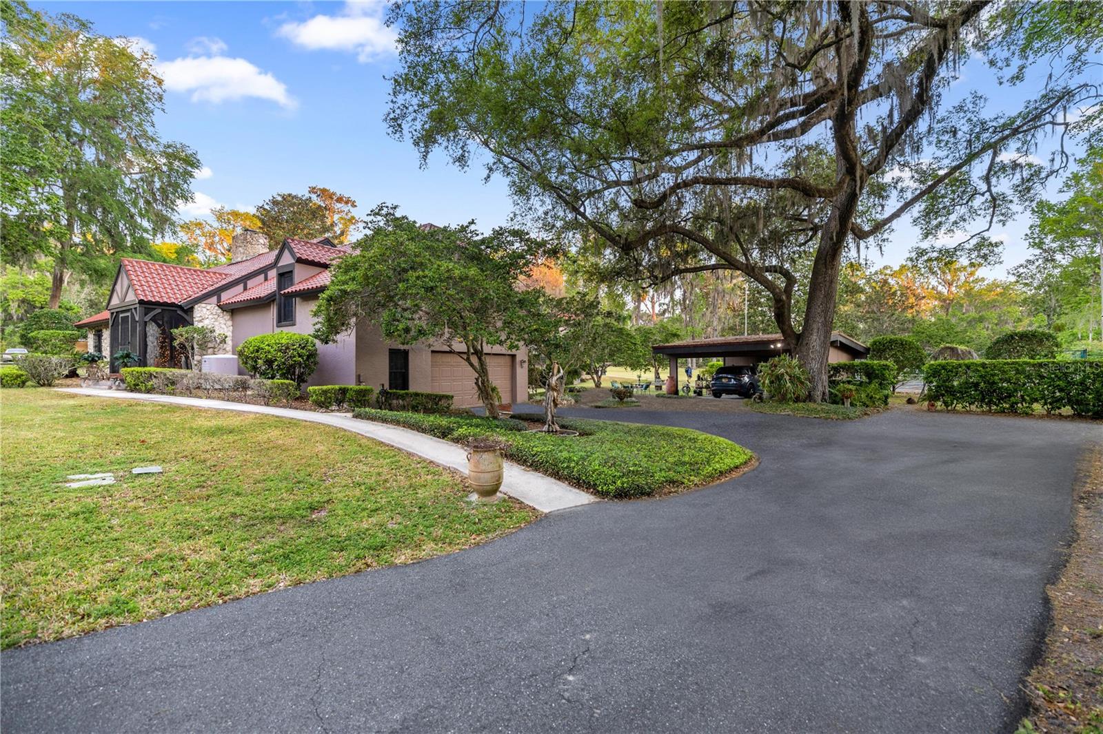 411 SW 38TH STREET