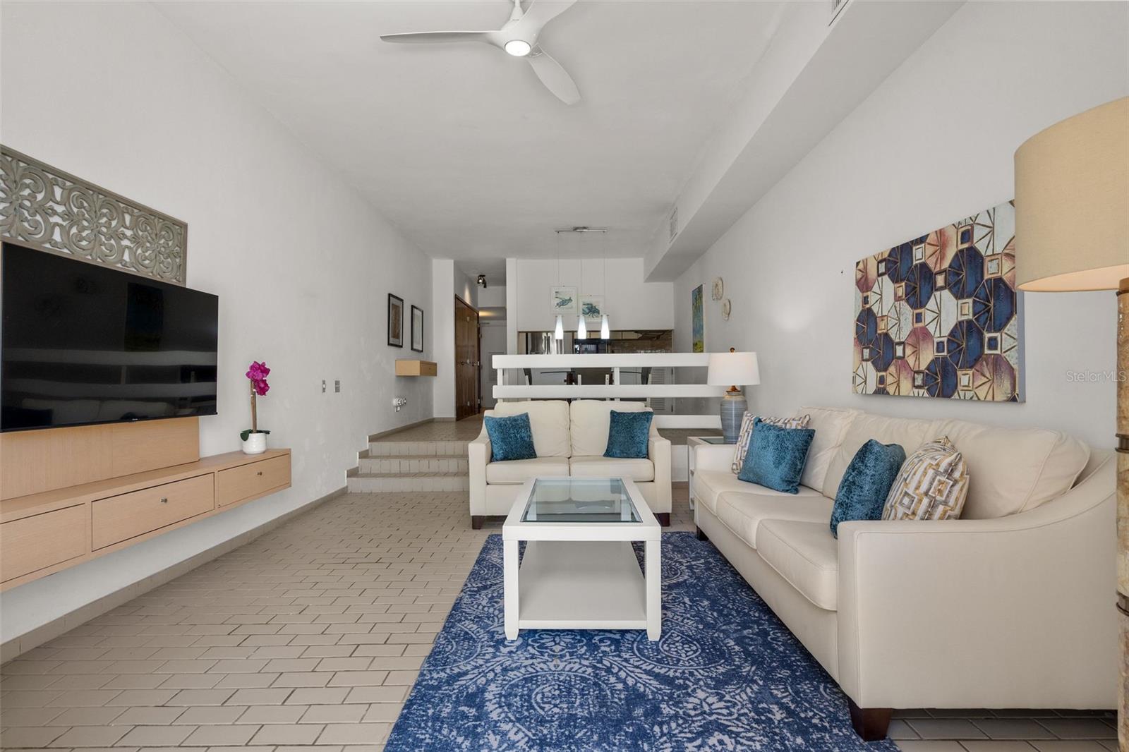 CRESCENT COVE CLUB CONDOMINIUM - Residential