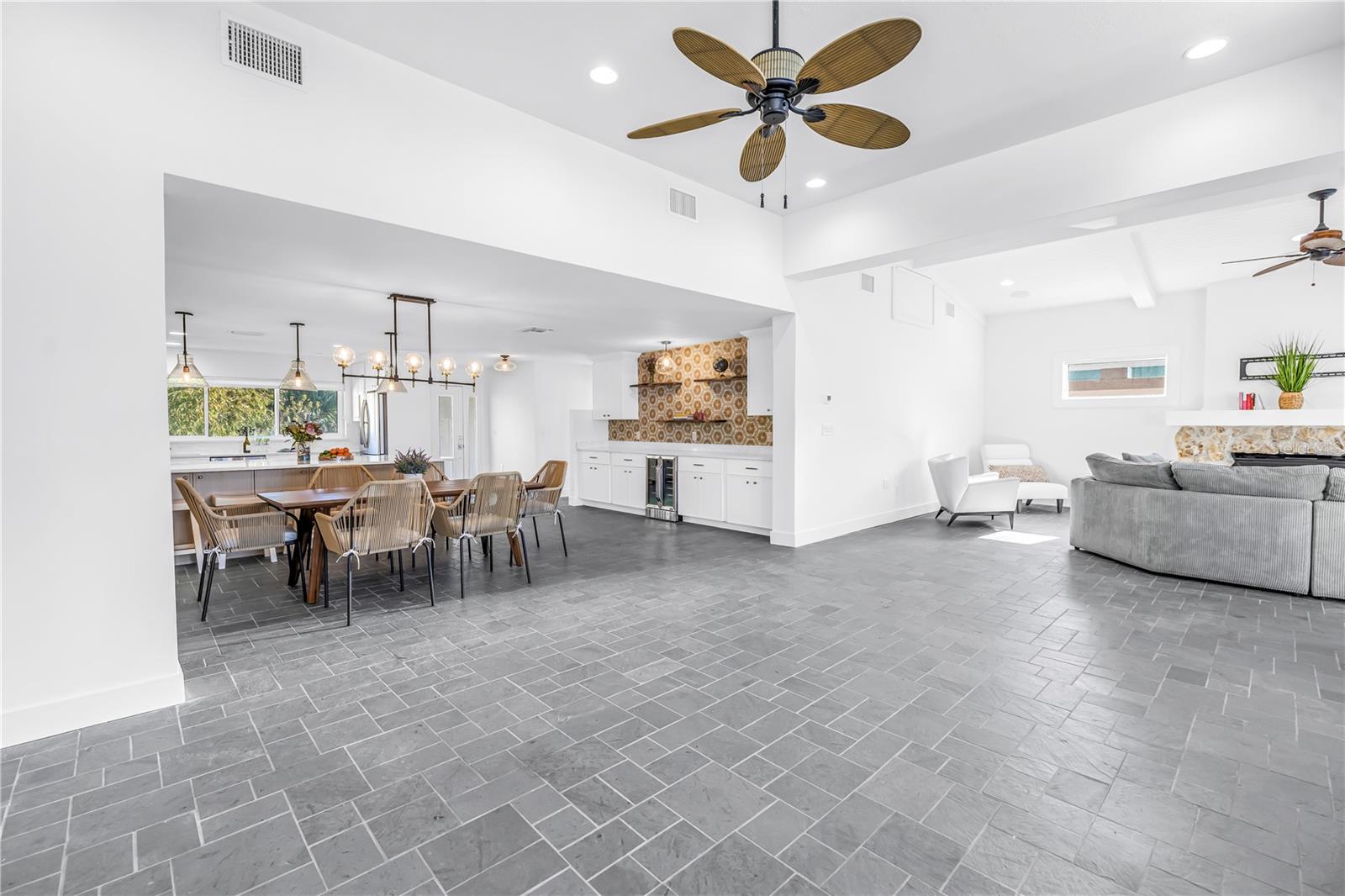 NORTH VINA DEL MAR 1ST ADD - Residential