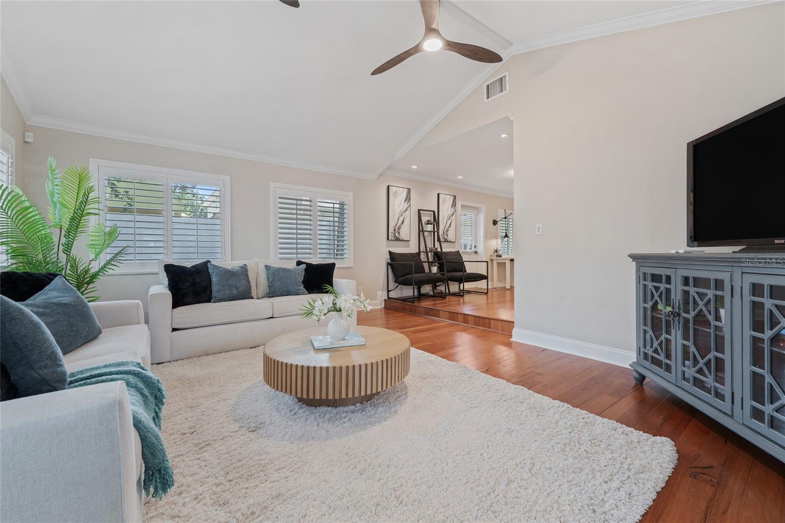 COLLEGE PARK - Residential