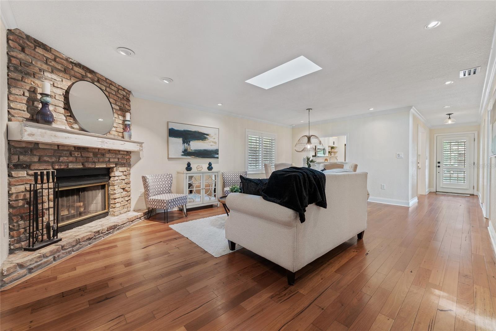 COLLEGE PARK - Residential