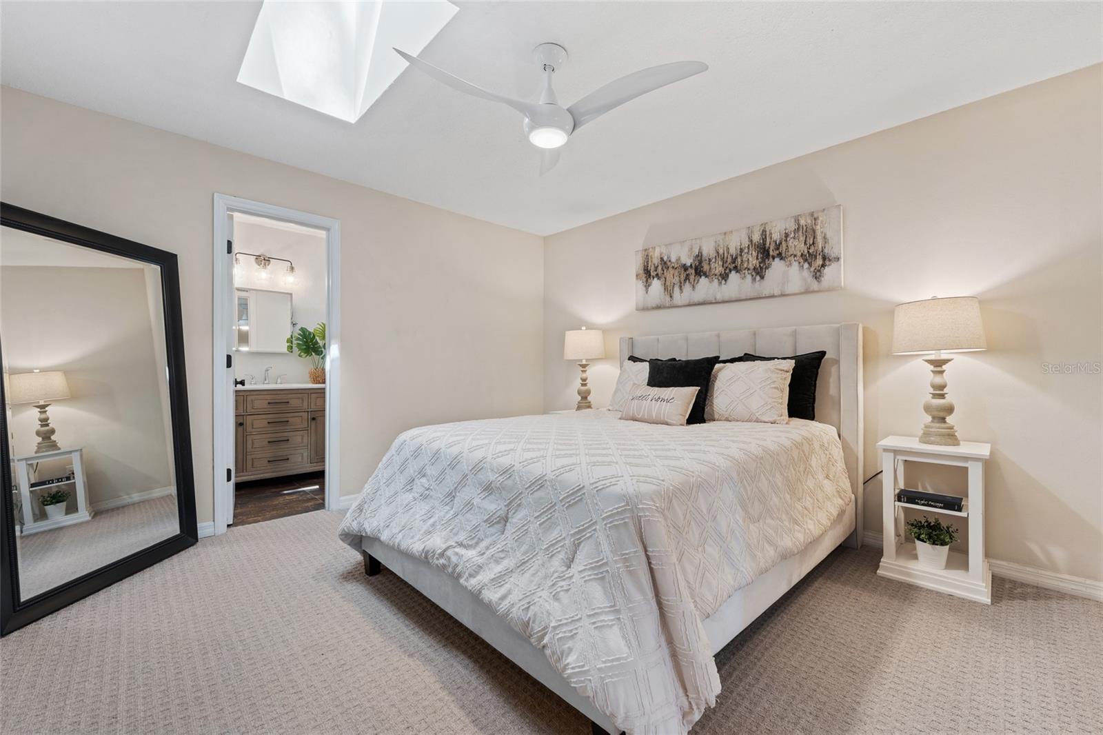 COLLEGE PARK - Residential