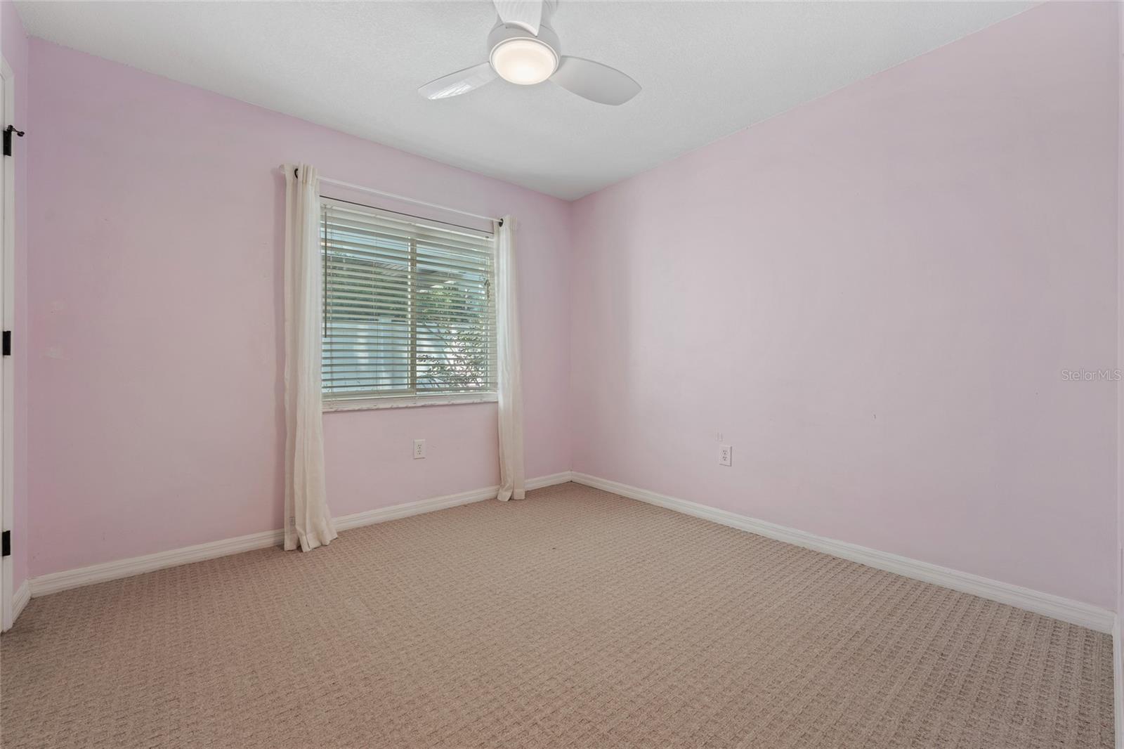 COLLEGE PARK - Residential