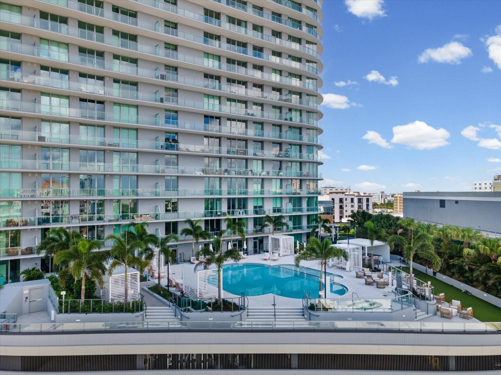 CONDO RESIDENCES AT 400 CENTRAL - Residential