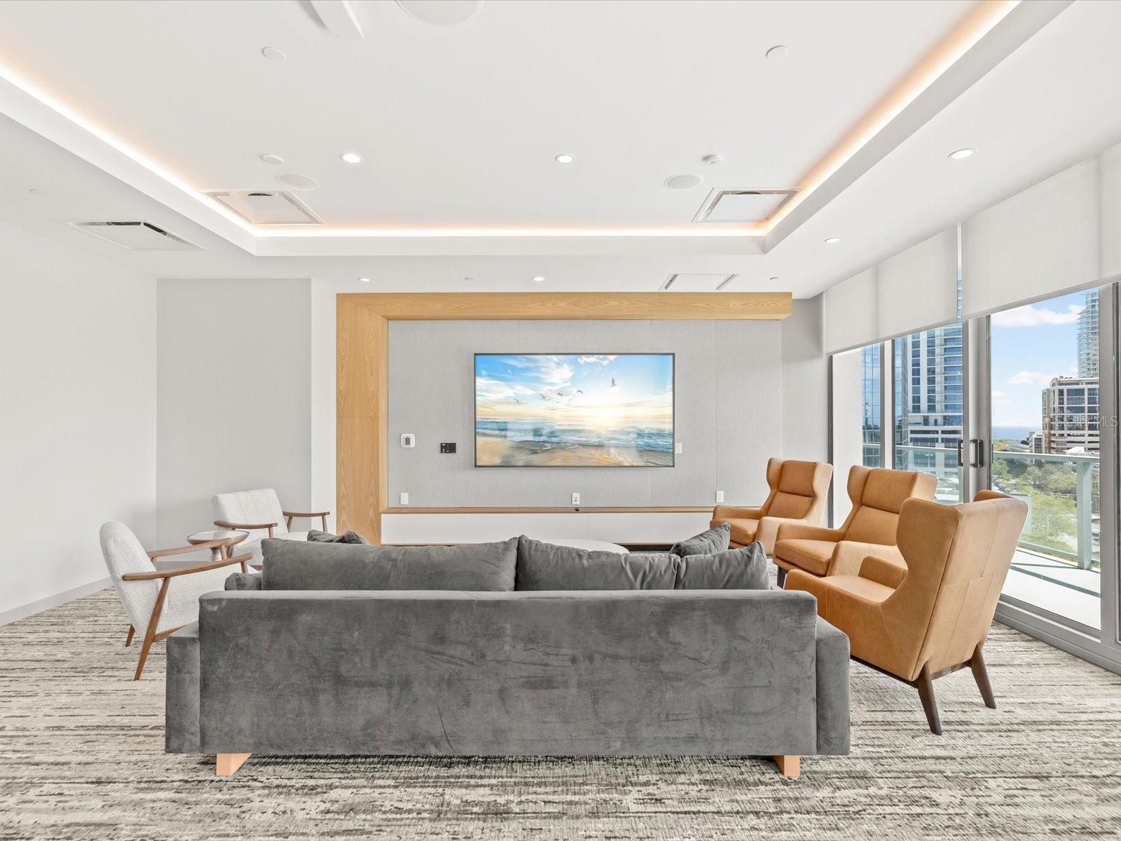 CONDO RESIDENCES AT 400 CENTRAL - Residential