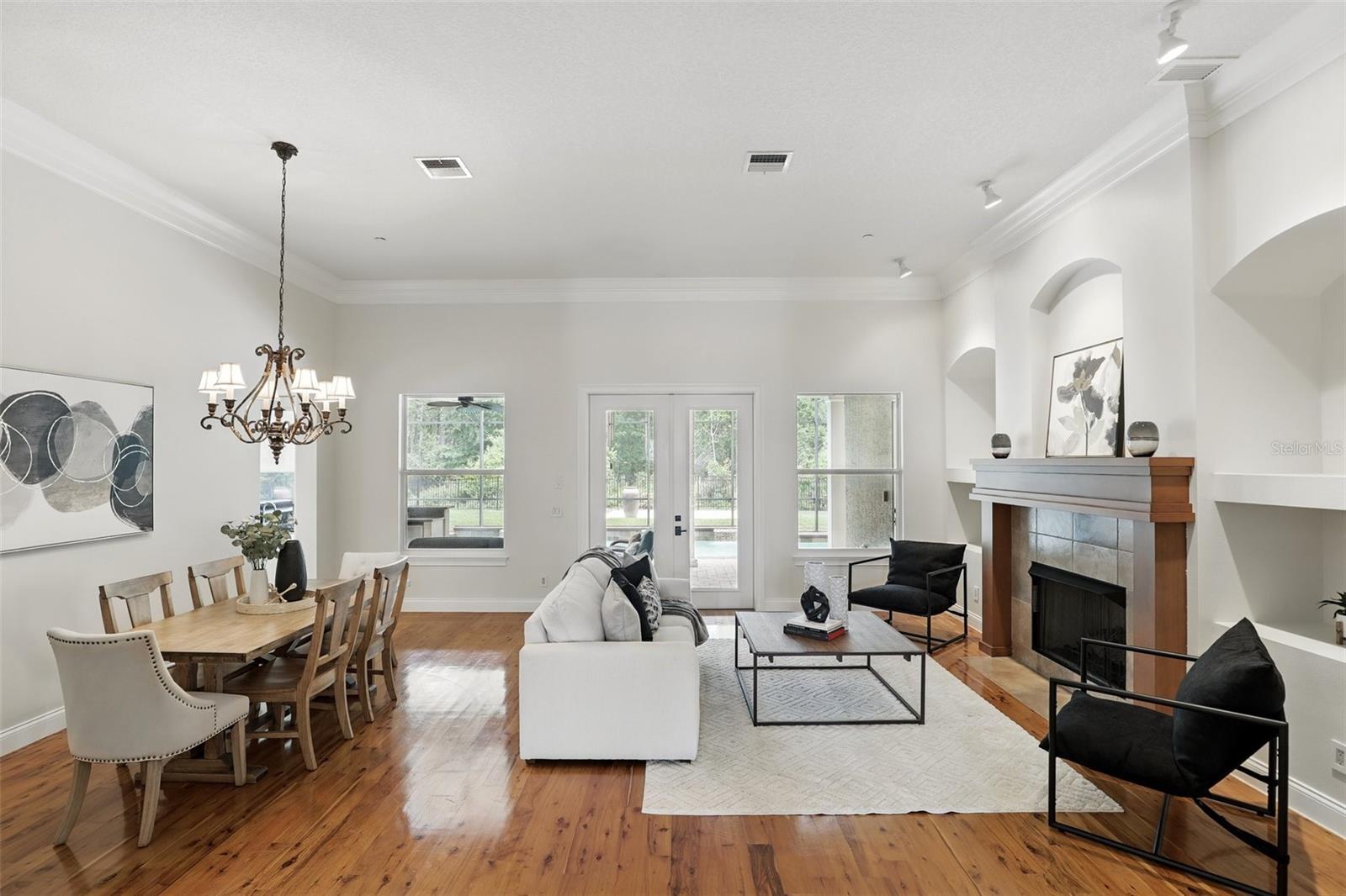 452 RACCOON STREET