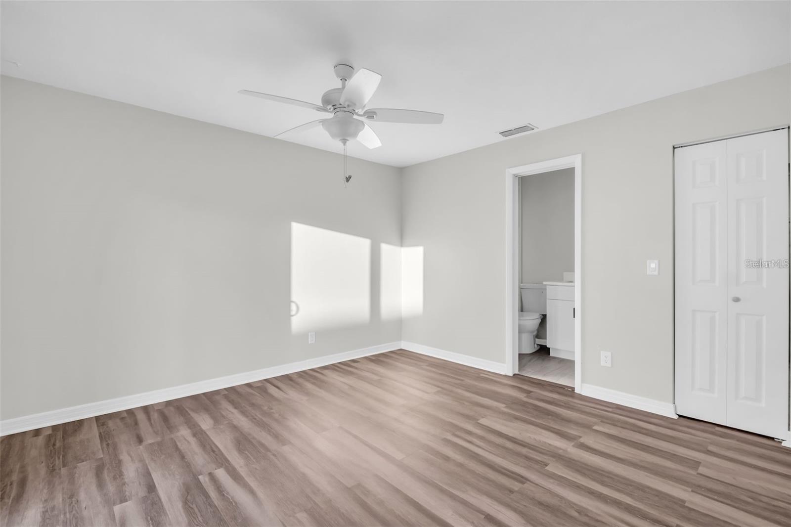 CUMBERLAND PARK 1ST ADD - Residential Lease