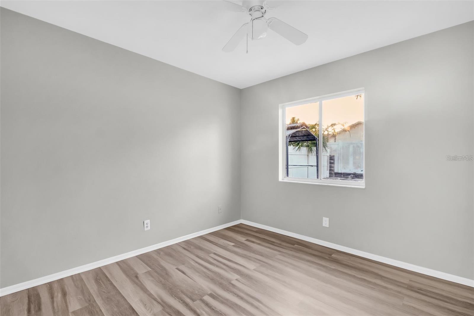 CUMBERLAND PARK 1ST ADD - Residential Lease