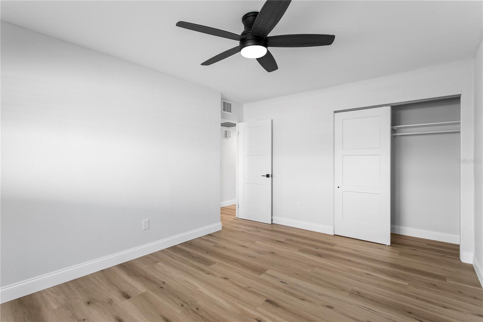 PASADENA ISLE - Residential