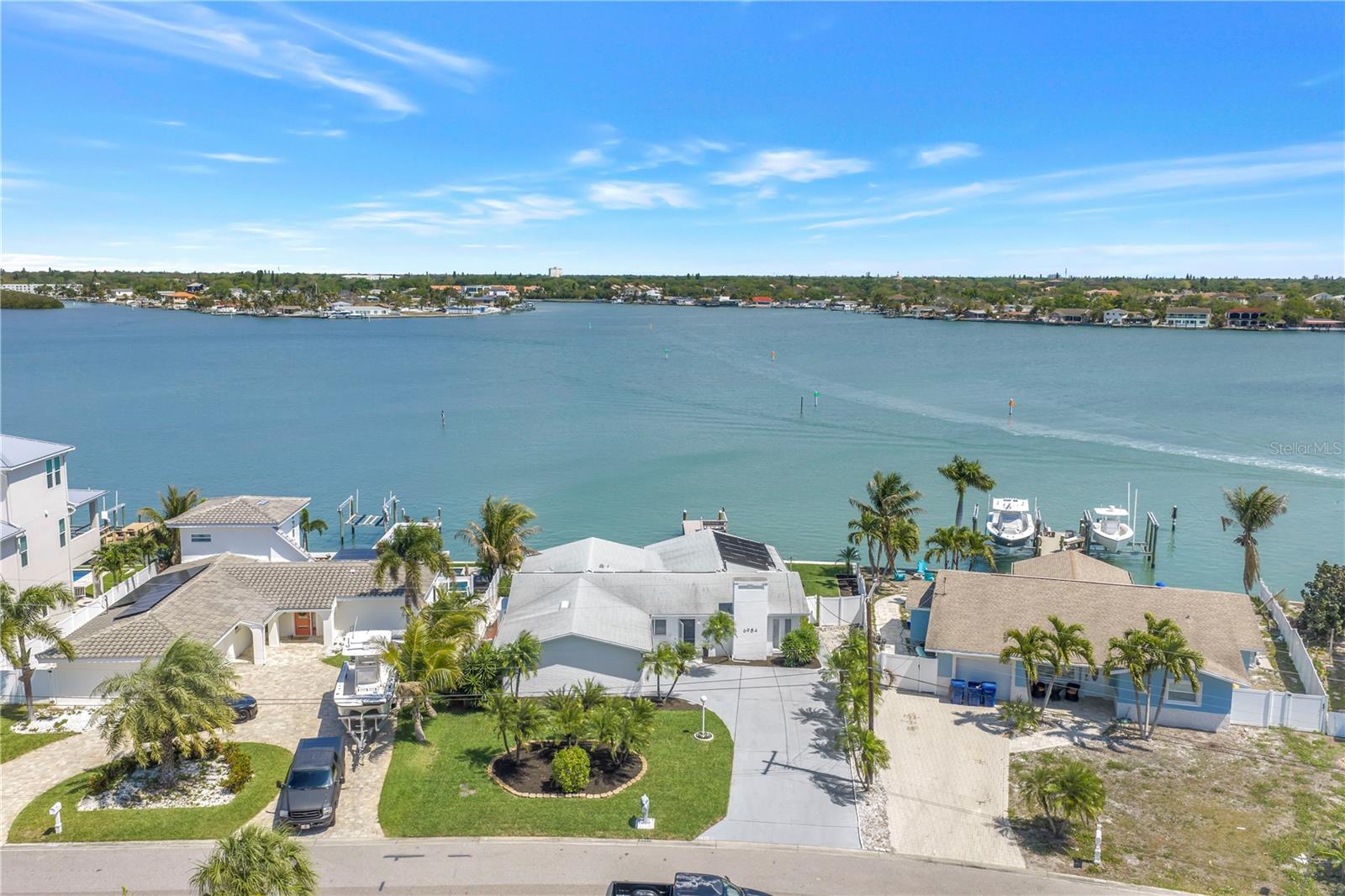 PASADENA ISLE - Residential