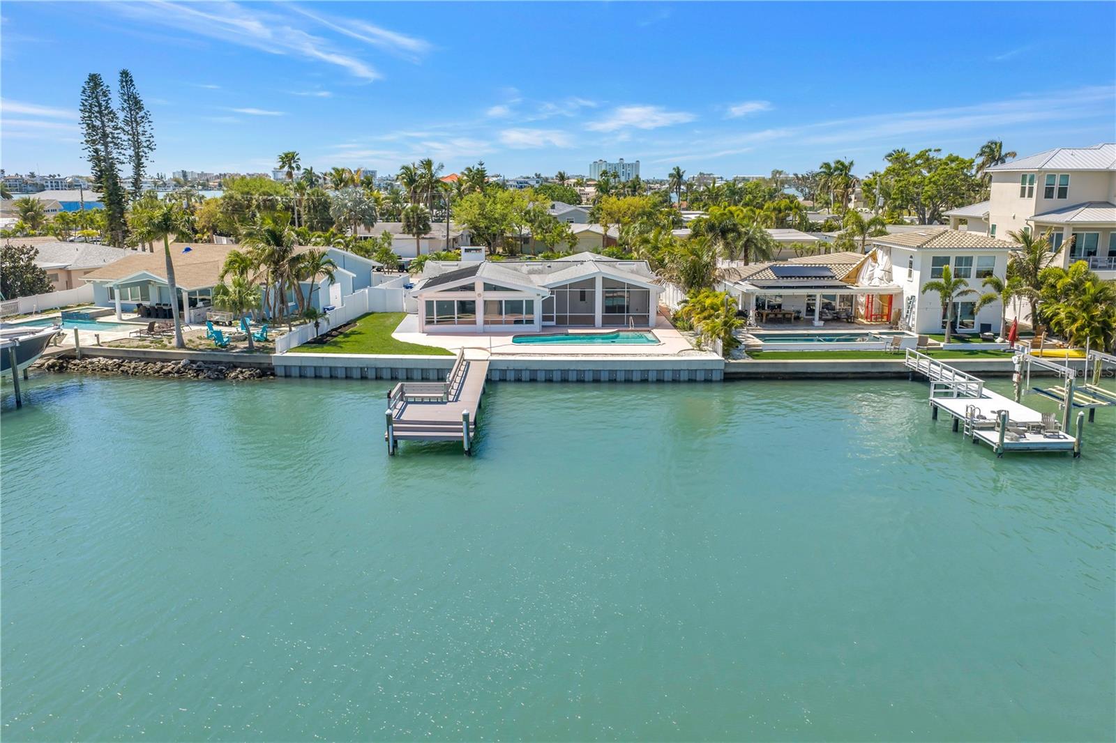 PASADENA ISLE - Residential