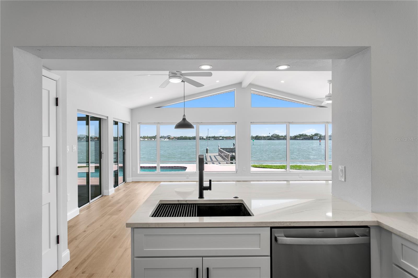 PASADENA ISLE - Residential