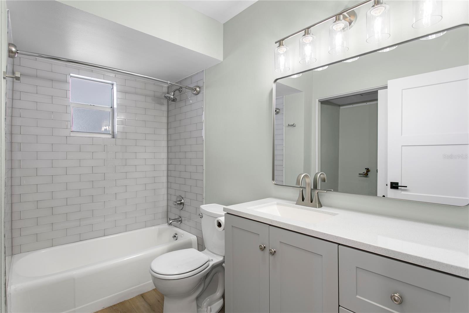 PASADENA ISLE - Residential