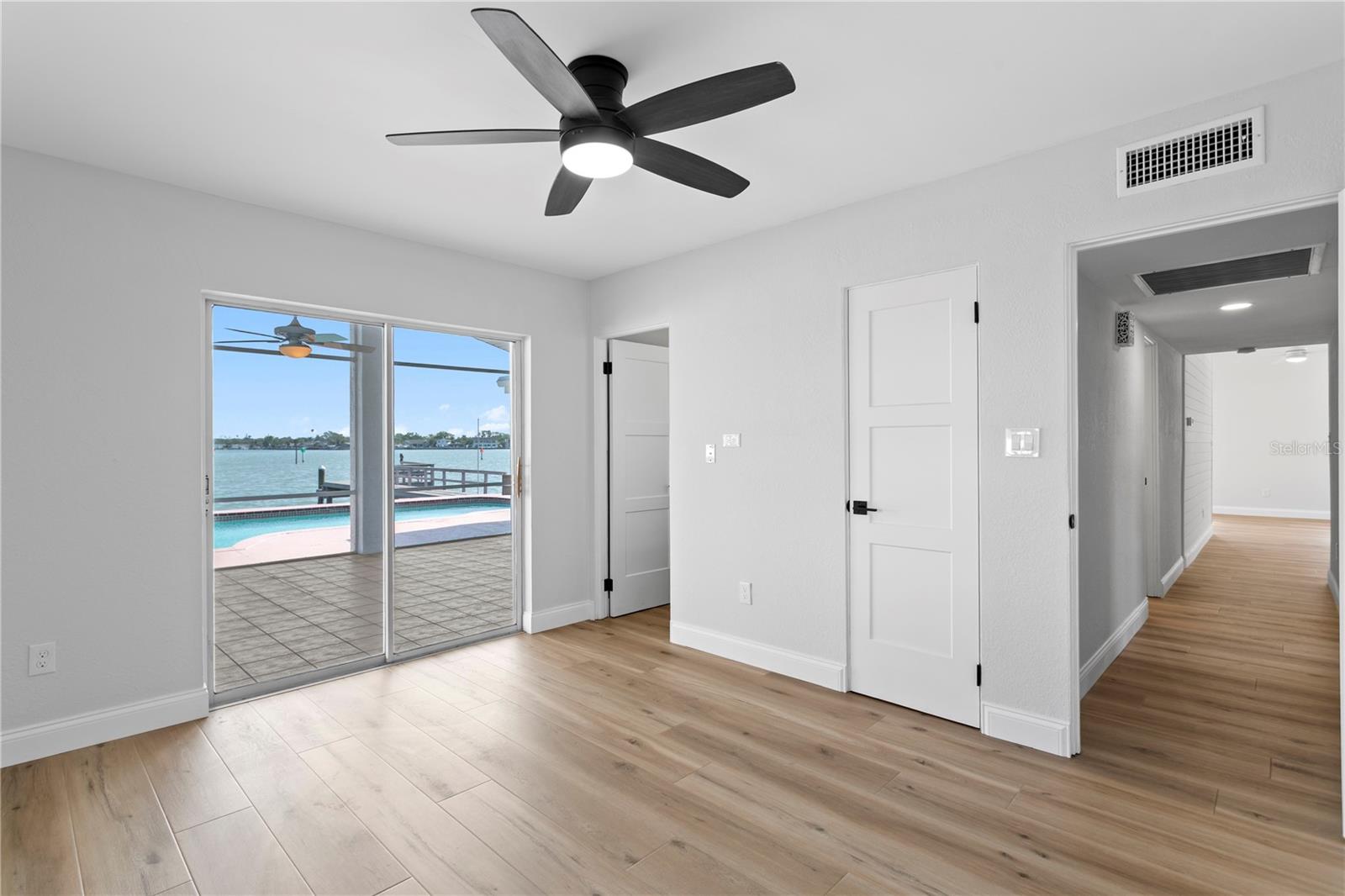 PASADENA ISLE - Residential